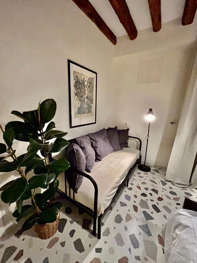 Farini Suites Wi-Fi Венеция Екстериор снимка